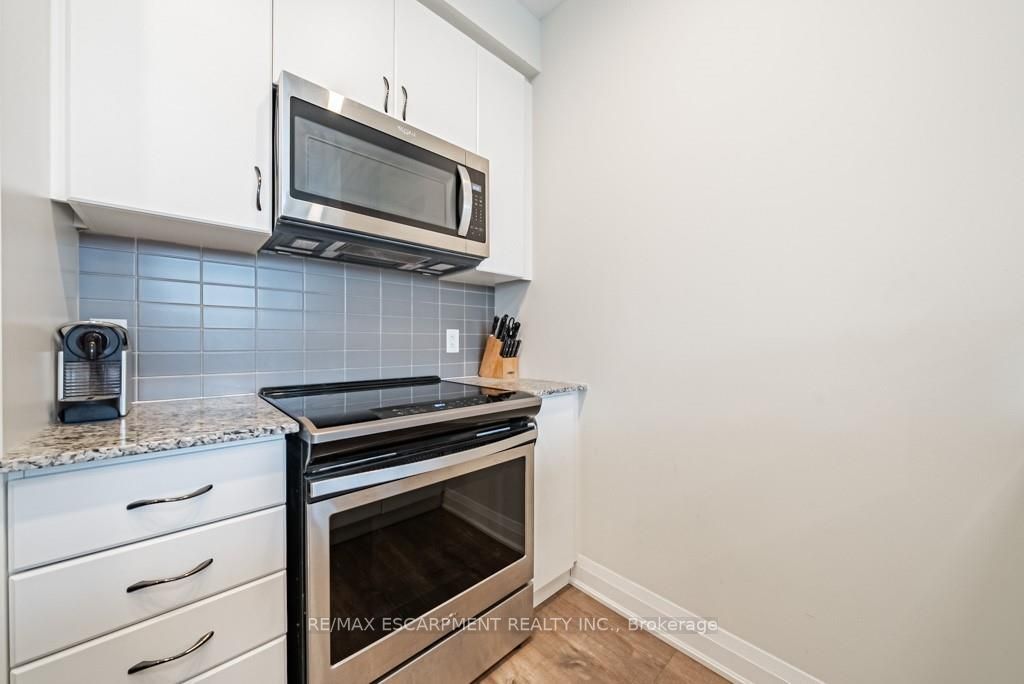 16 Concord Pl S, #118