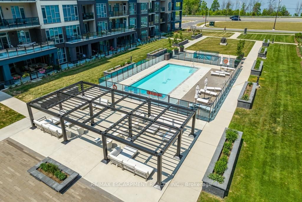 16 Concord Pl S, #118