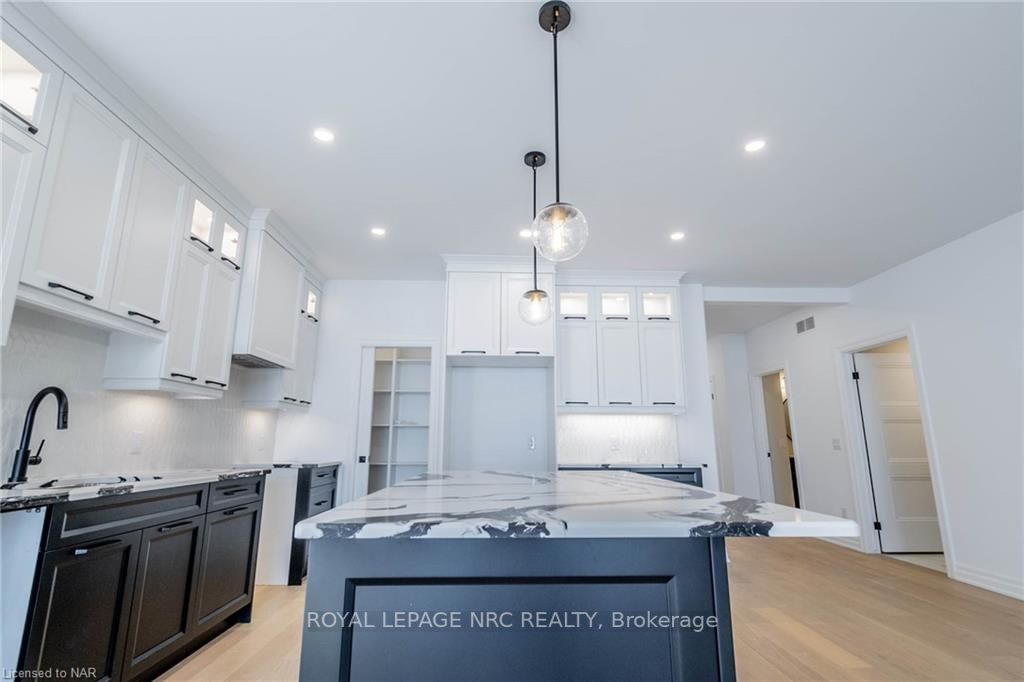 45C Lakeshore Rd