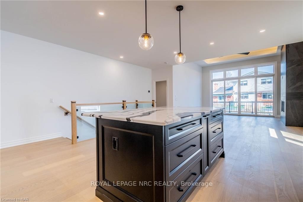 45C Lakeshore Rd