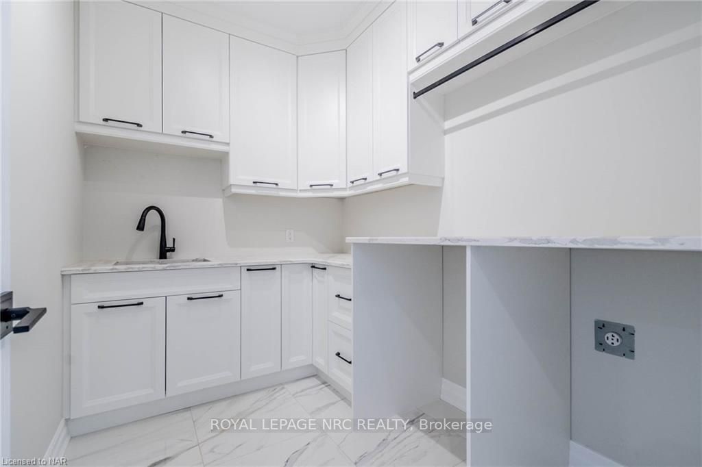 45C Lakeshore Rd