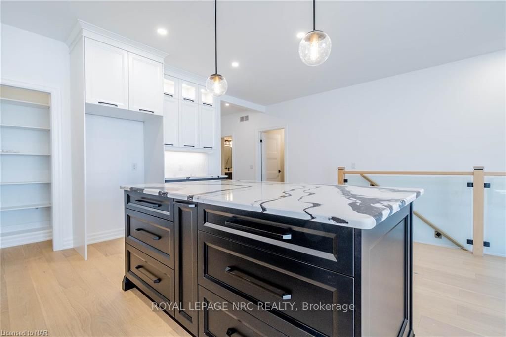 45C Lakeshore Rd