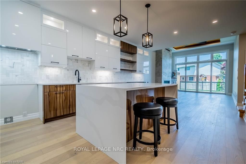45B Lakeshore Rd