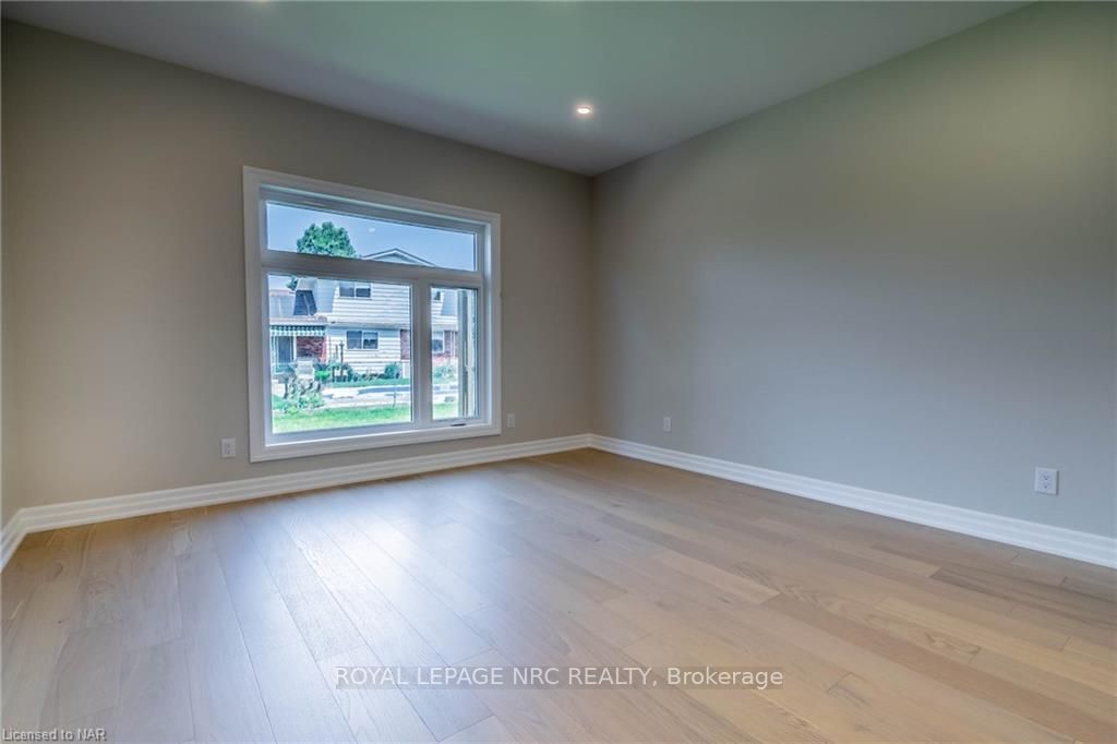 45B Lakeshore Rd
