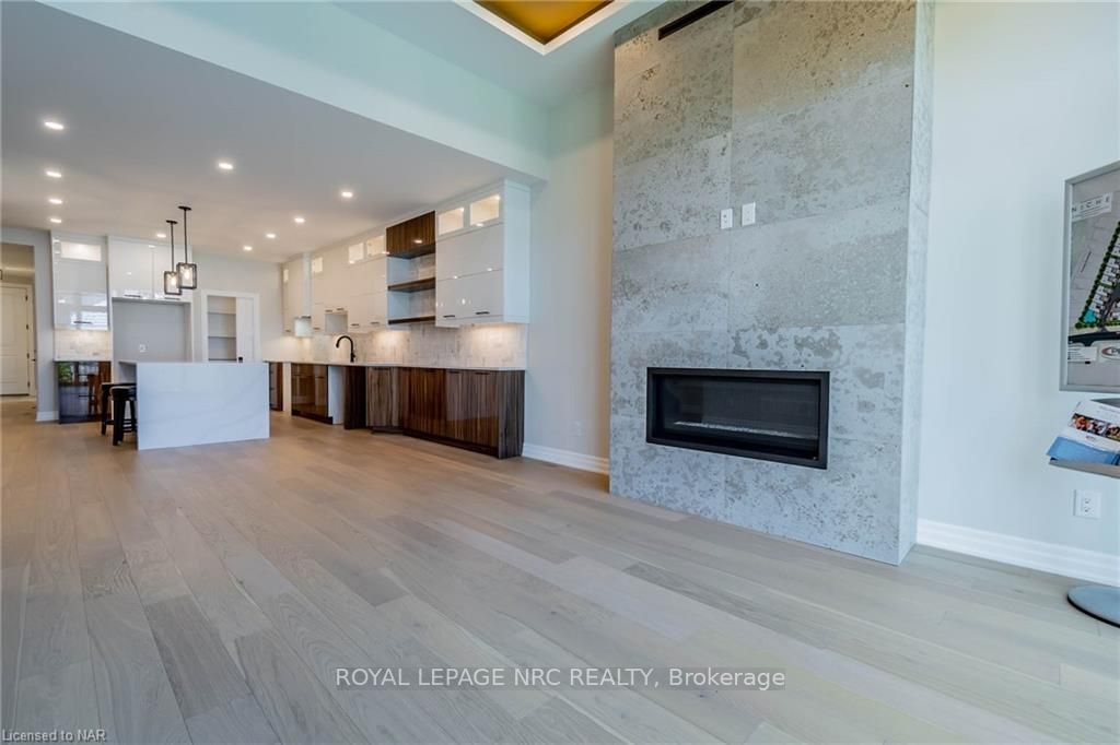 45B Lakeshore Rd