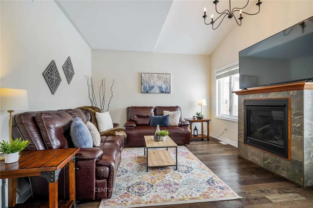 707 Sawmill Rd