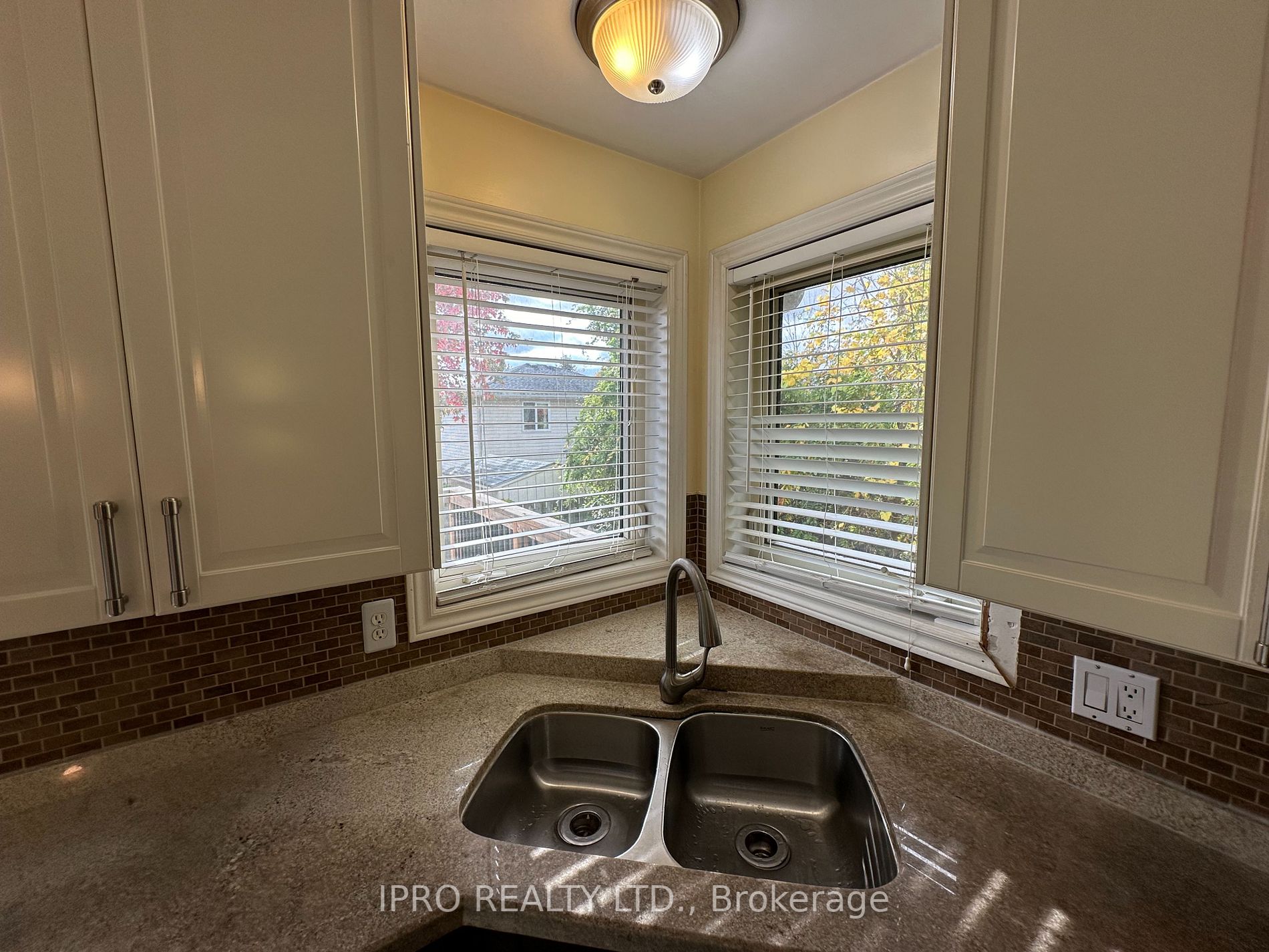 8174 Orchard Grove Pkwy