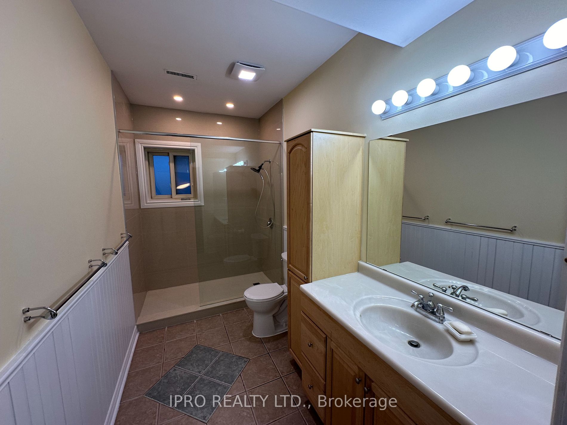 8174 Orchard Grove Pkwy