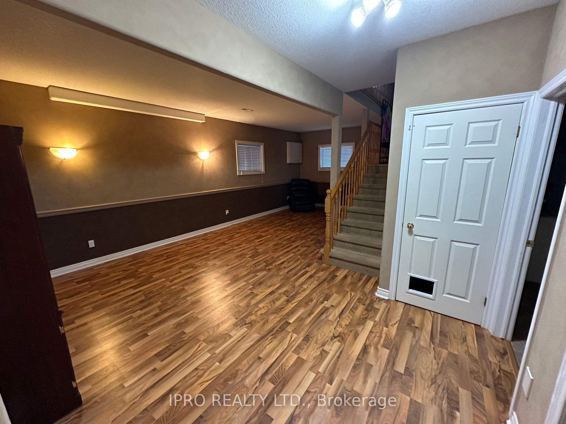 8174 Orchard Grove Pkwy