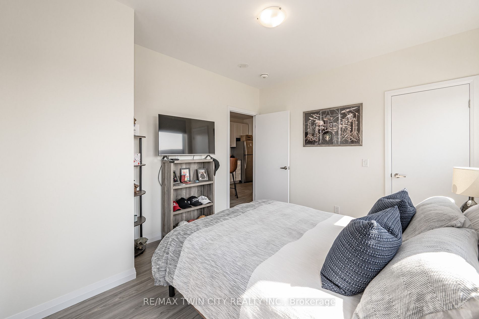 104 Garment St, #1904