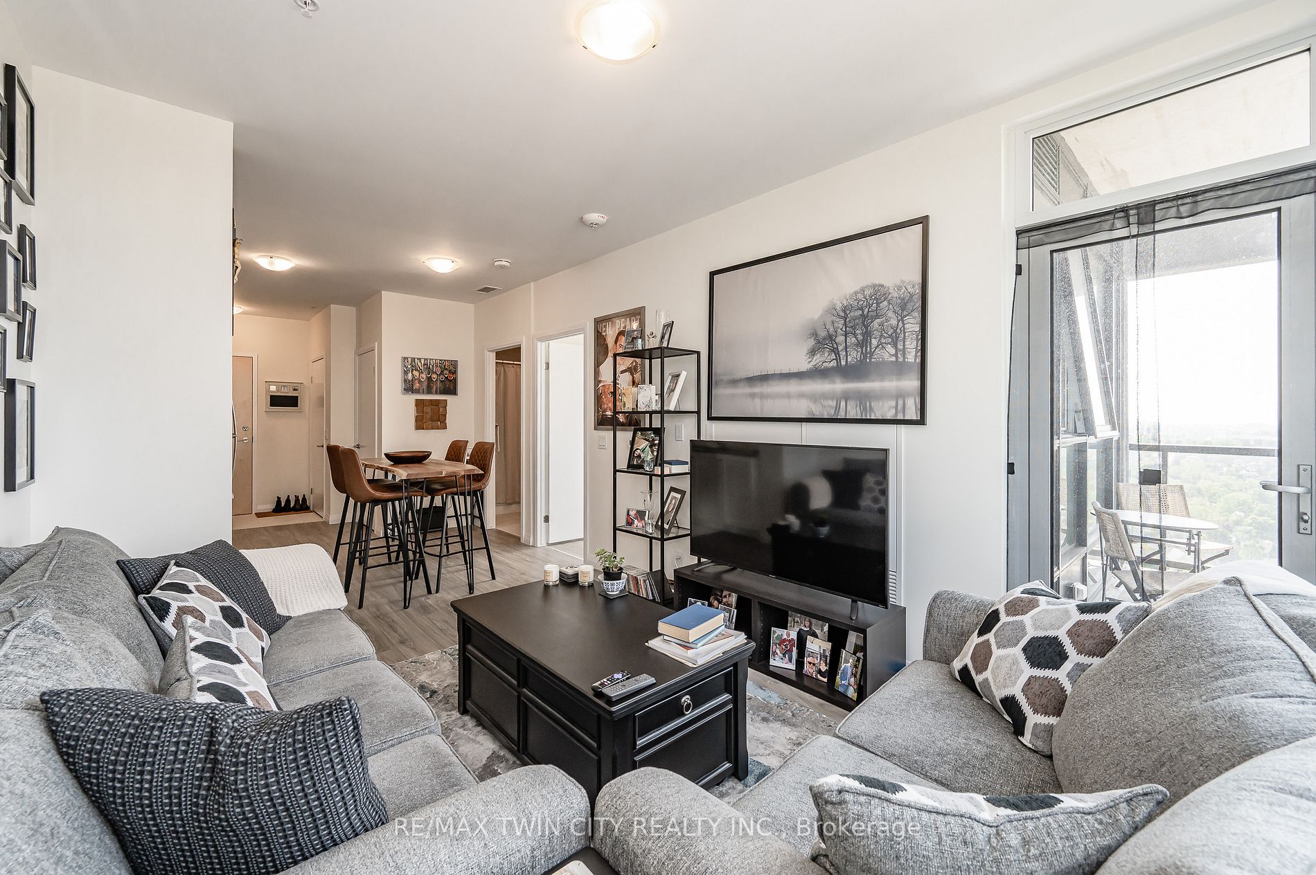 104 Garment St, #1904