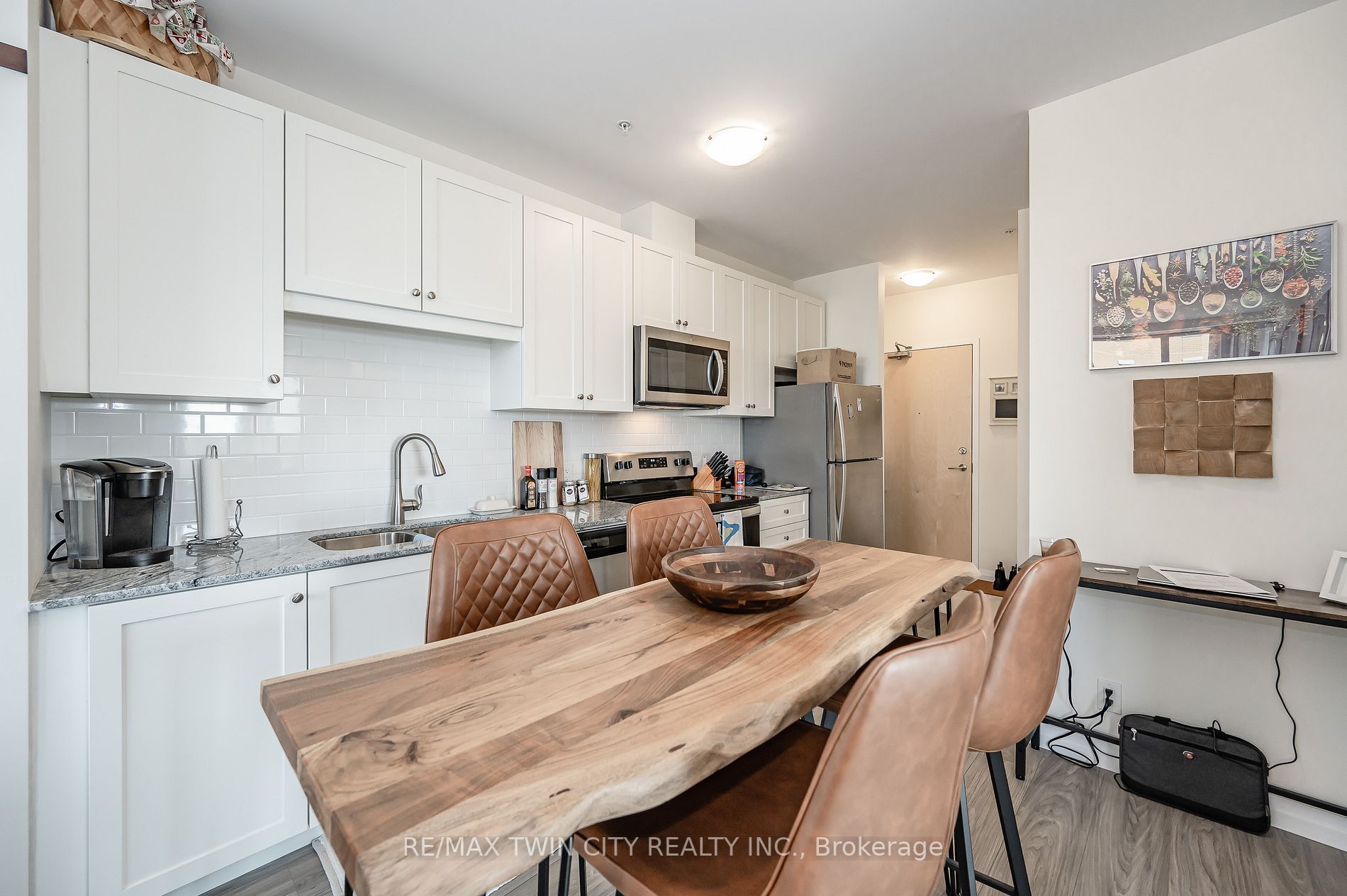104 Garment St, #1904