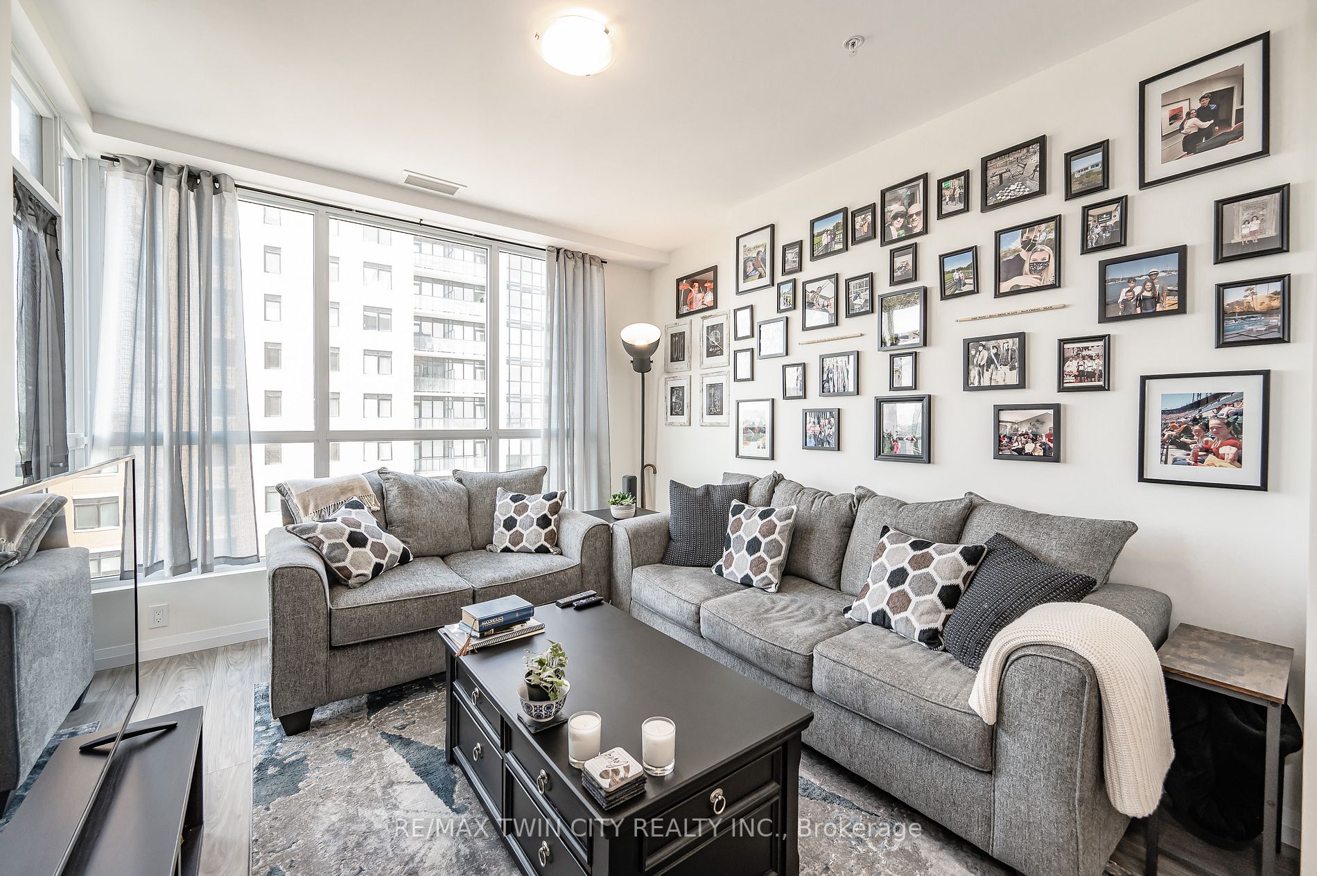 104 Garment St, #1904