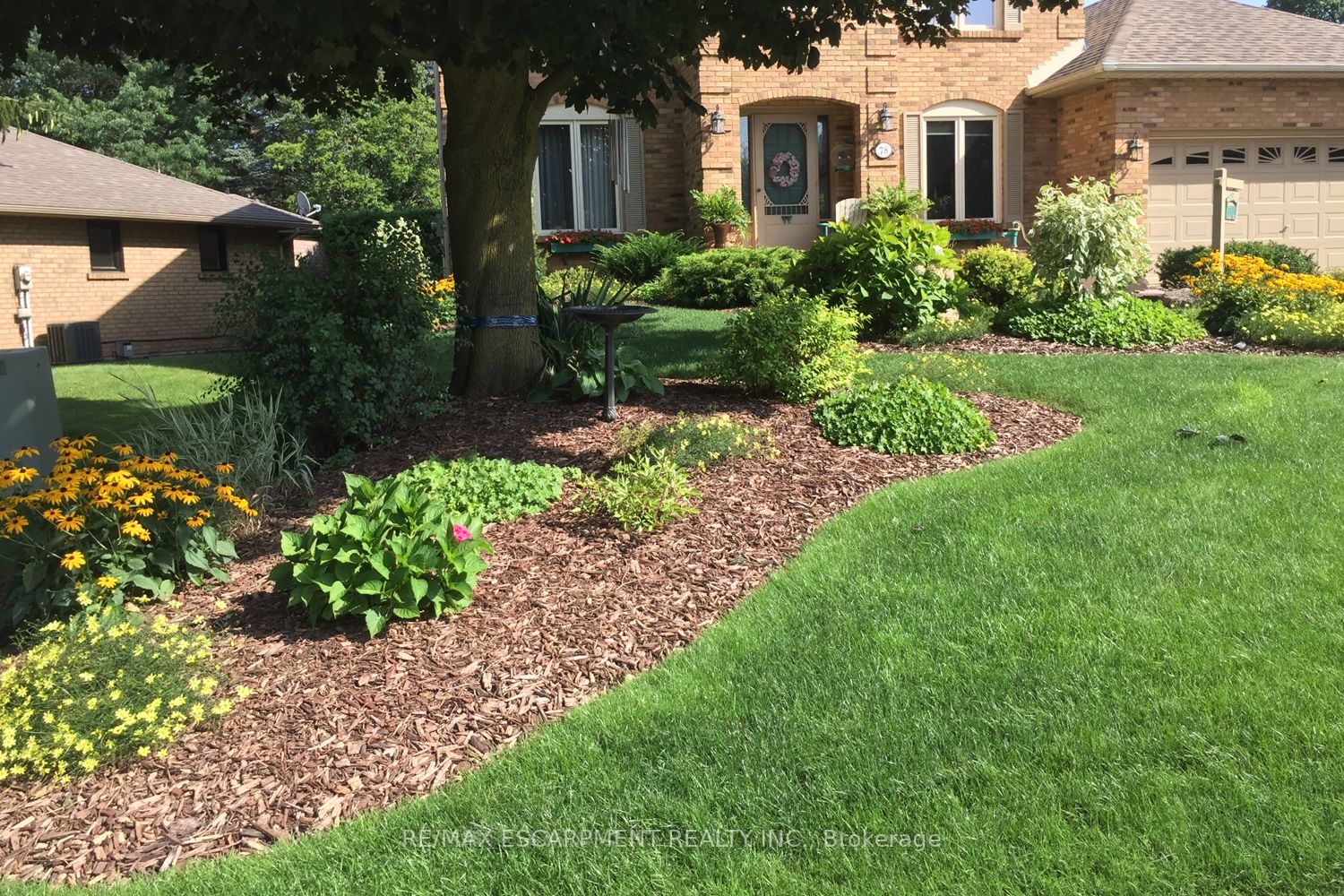 78 Terrence Park Dr