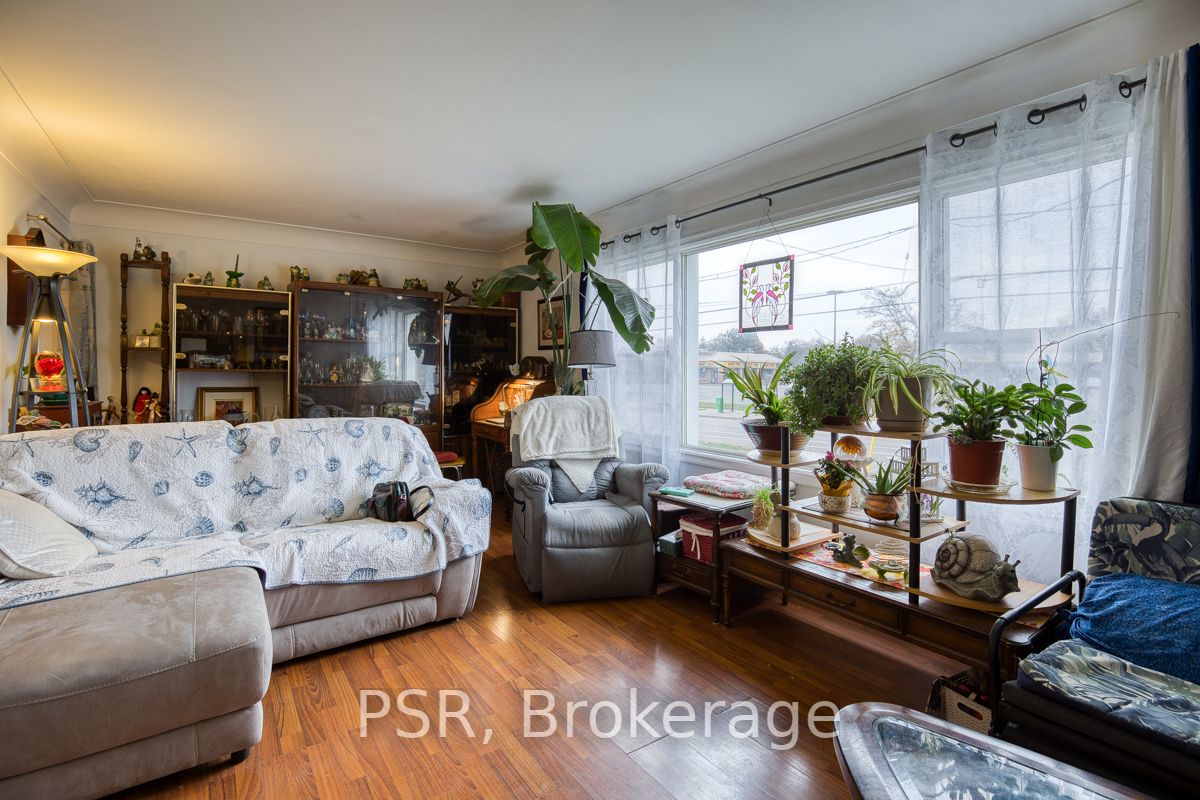 514 Krug St