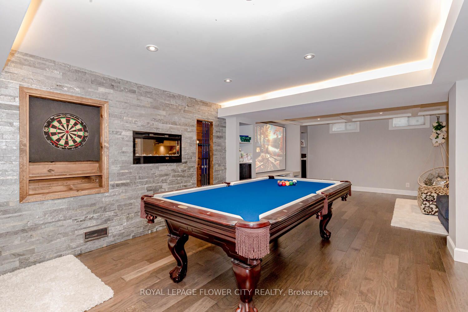 836 O'reilly Cres N