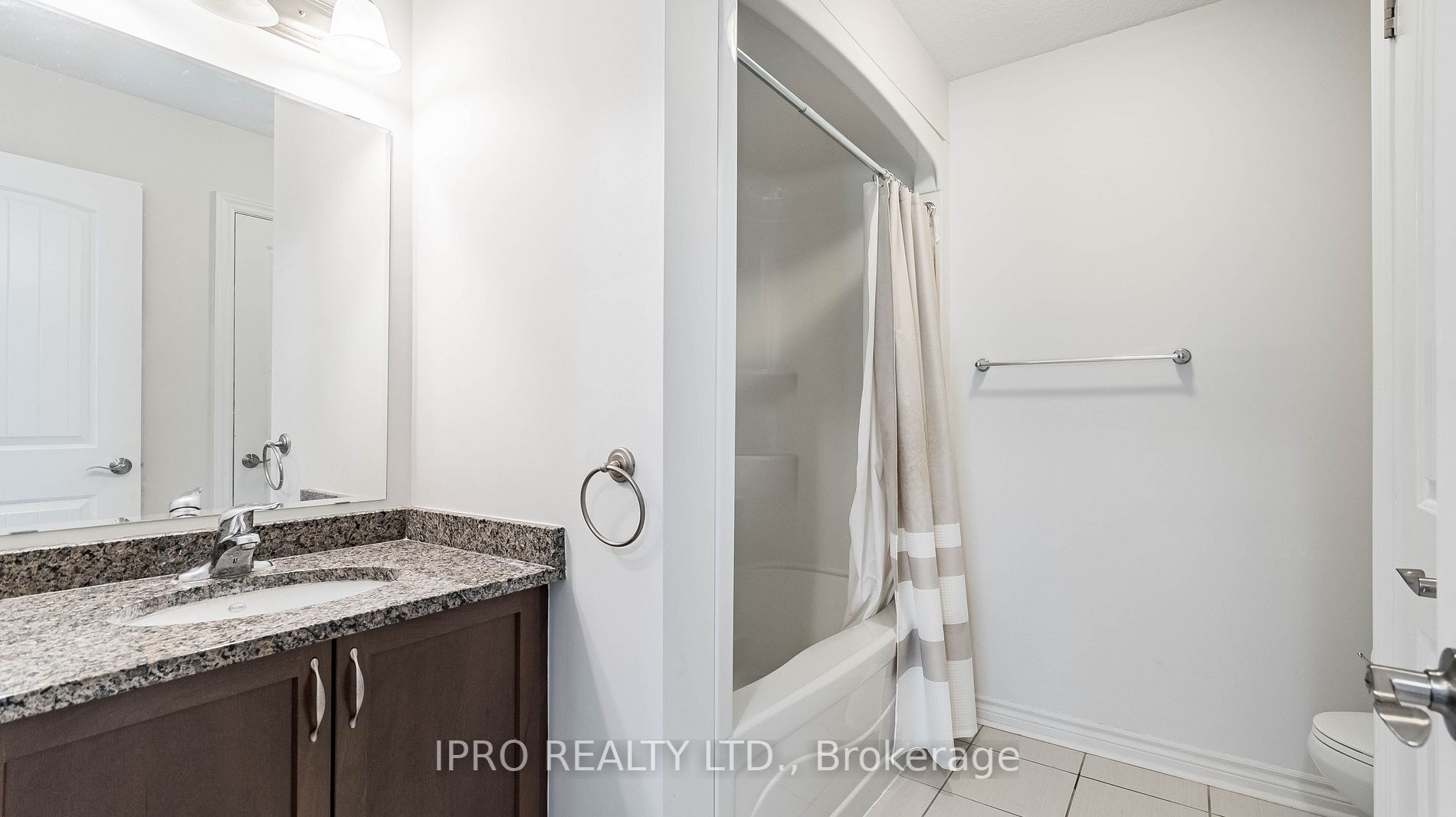 71 Arlington Cres, #34