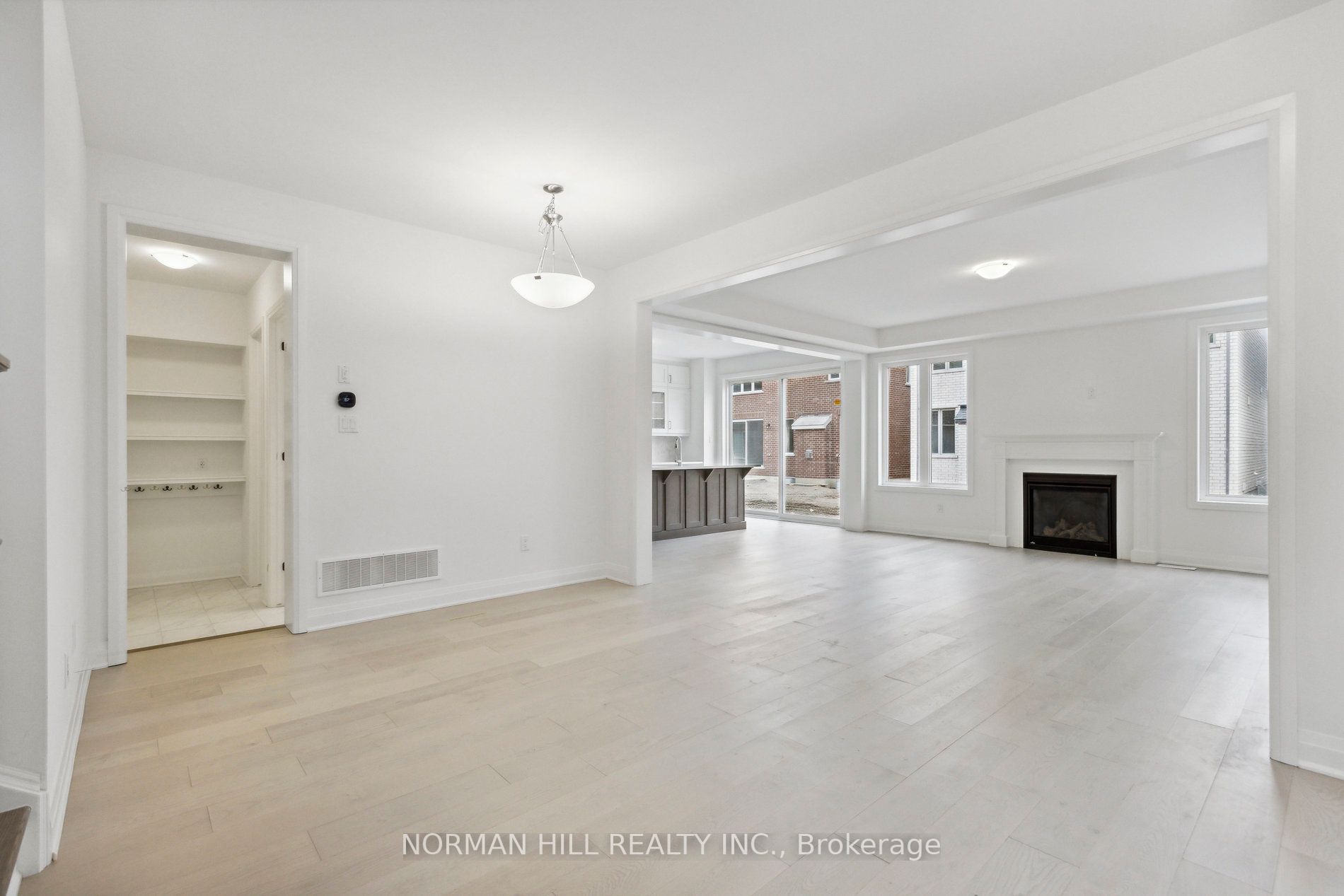 31 Hammermeister St