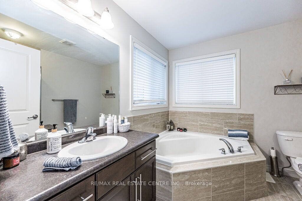 14 Forest Creek Drive