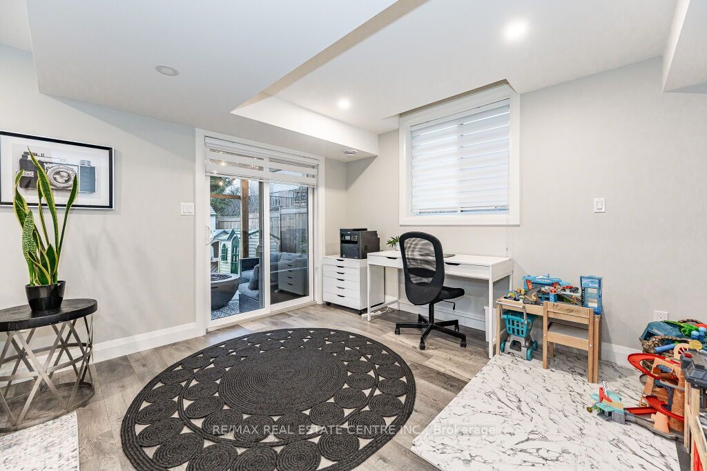 14 Forest Creek Drive