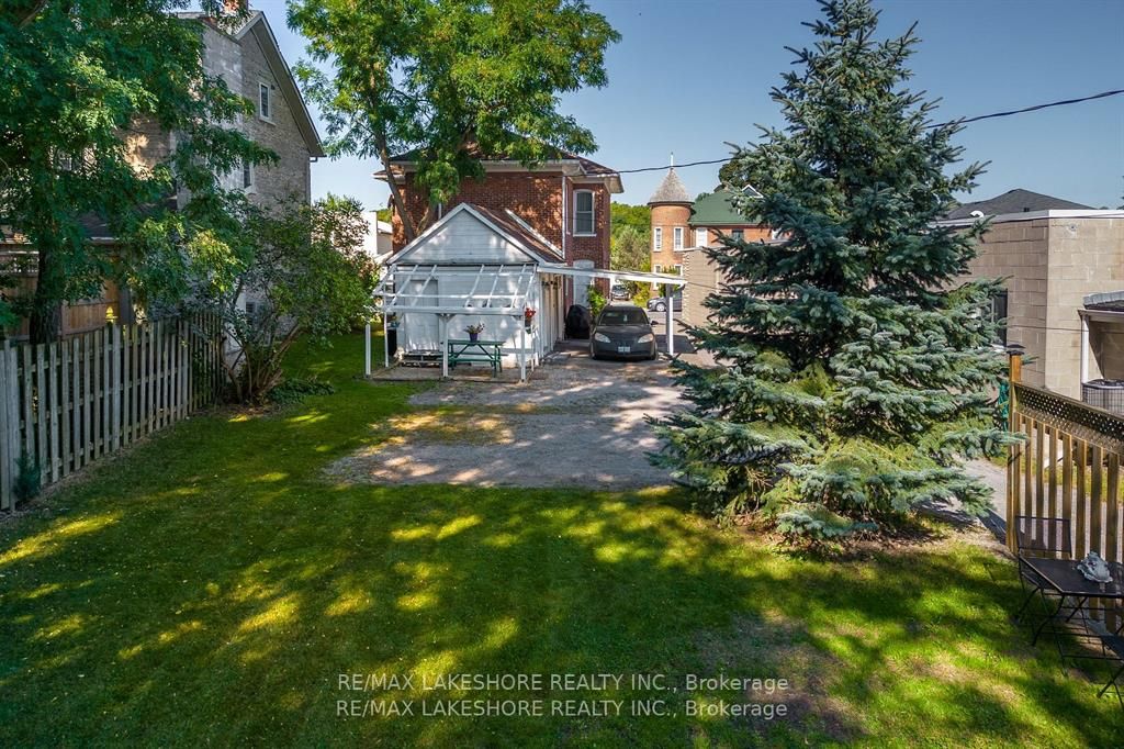 55 Front St