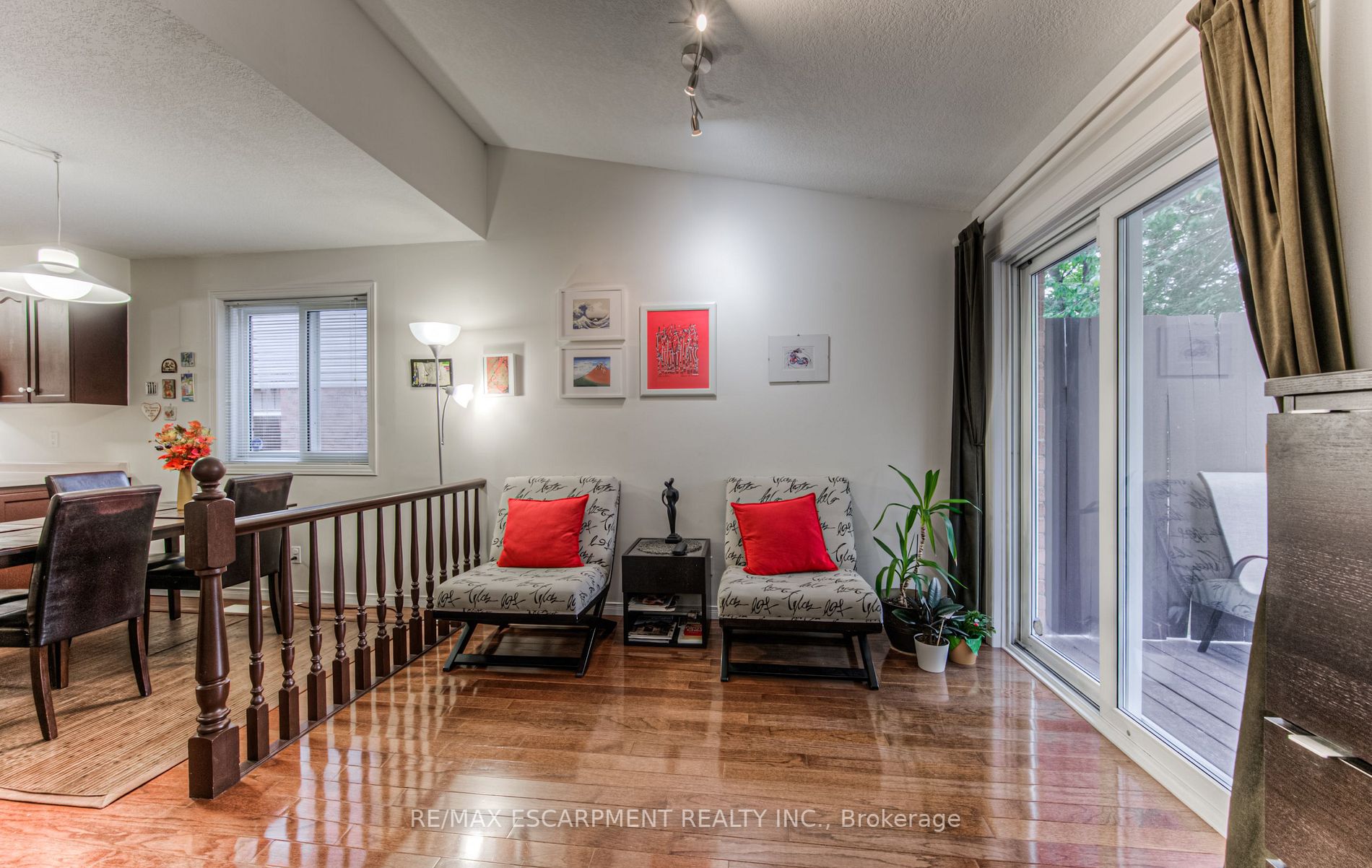 23 Beechmanor Cres