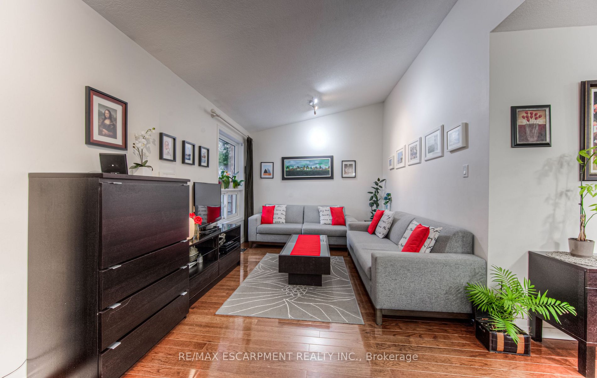 23 Beechmanor Cres