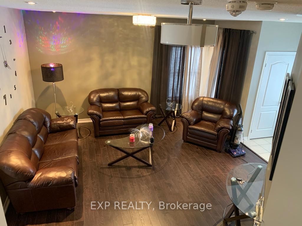 189 Morden Dr