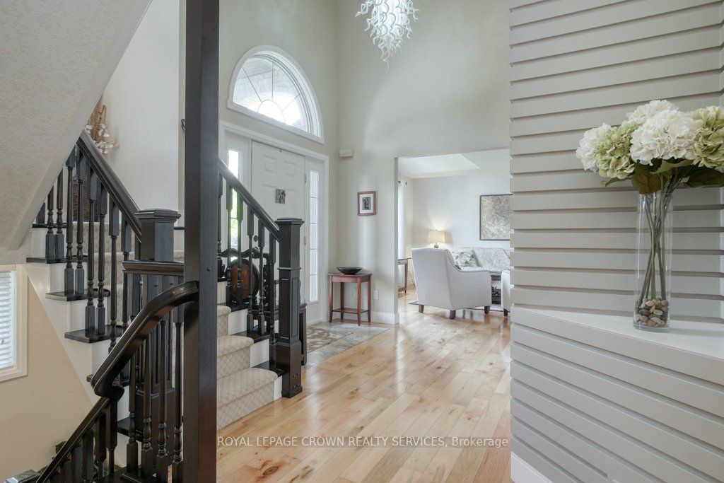 52 Winifred St