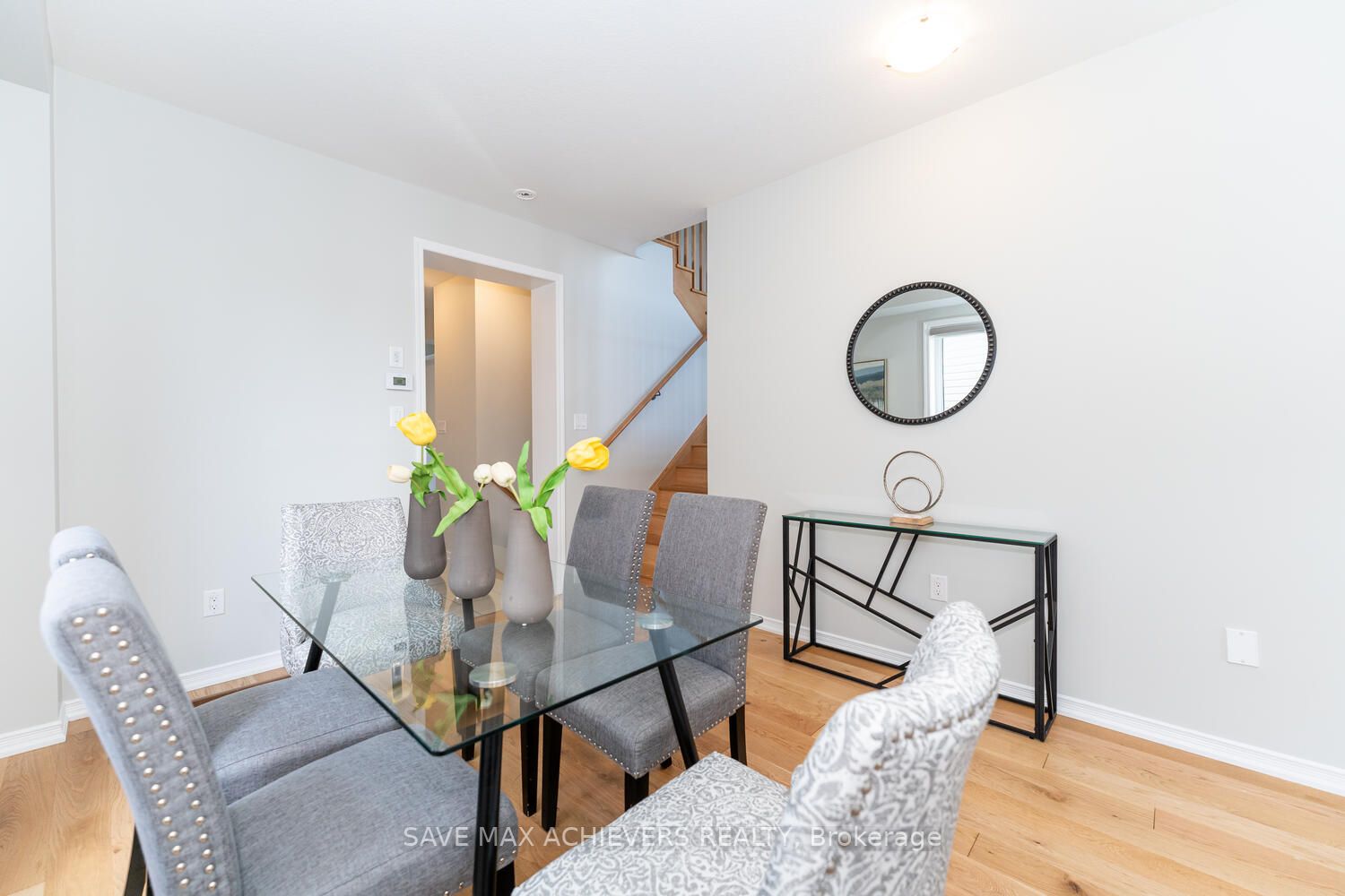 6 Cooke Ave