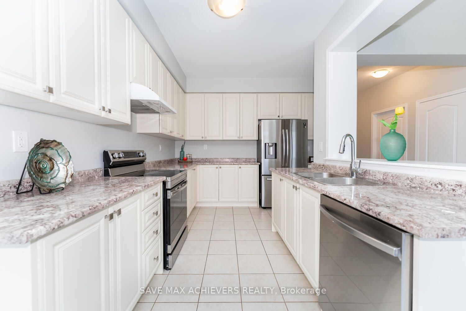 6 Cooke Ave
