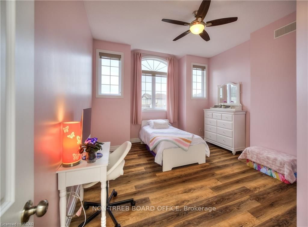 952 Eden Oak Crt