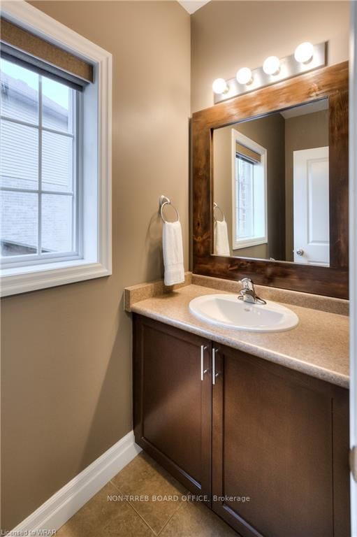 952 Eden Oak Crt