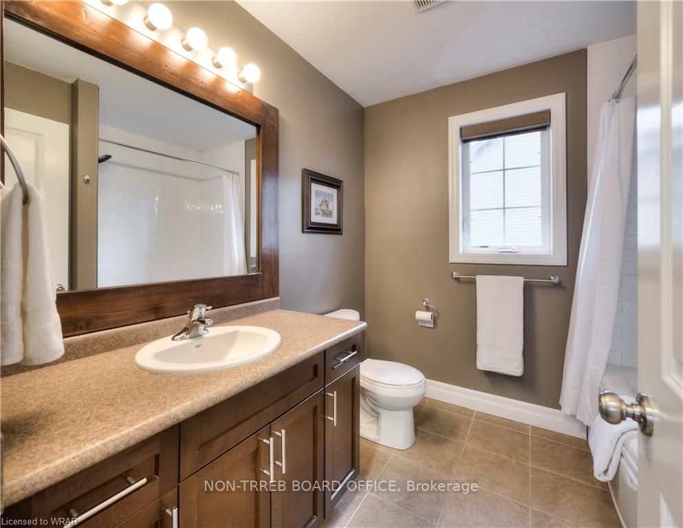 952 Eden Oak Crt