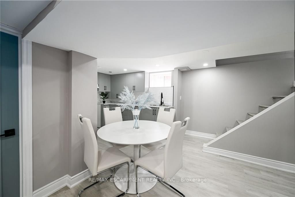 286 East 14th St