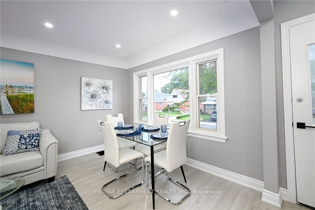 286 East 14th St
