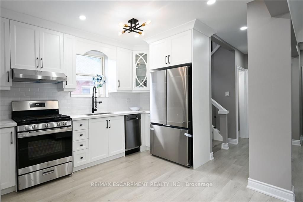 286 East 14th St