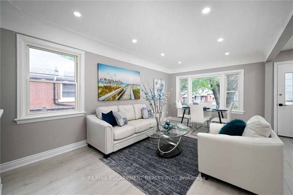 286 East 14th St
