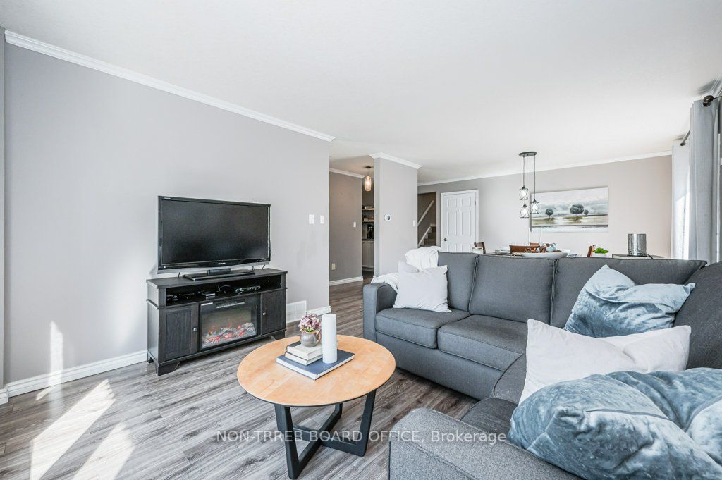 272 Biehn Dr