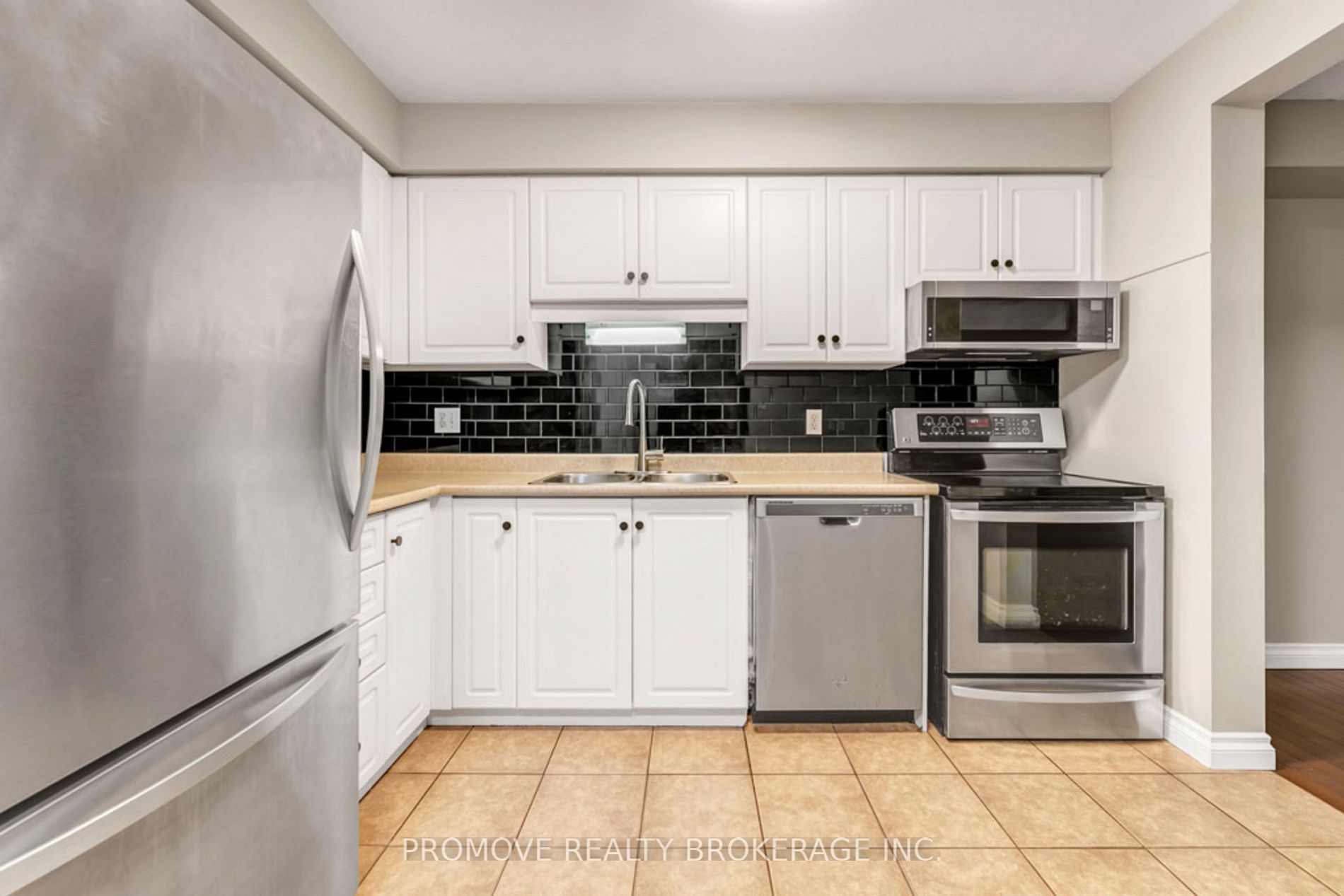 240 London Rd W, #67