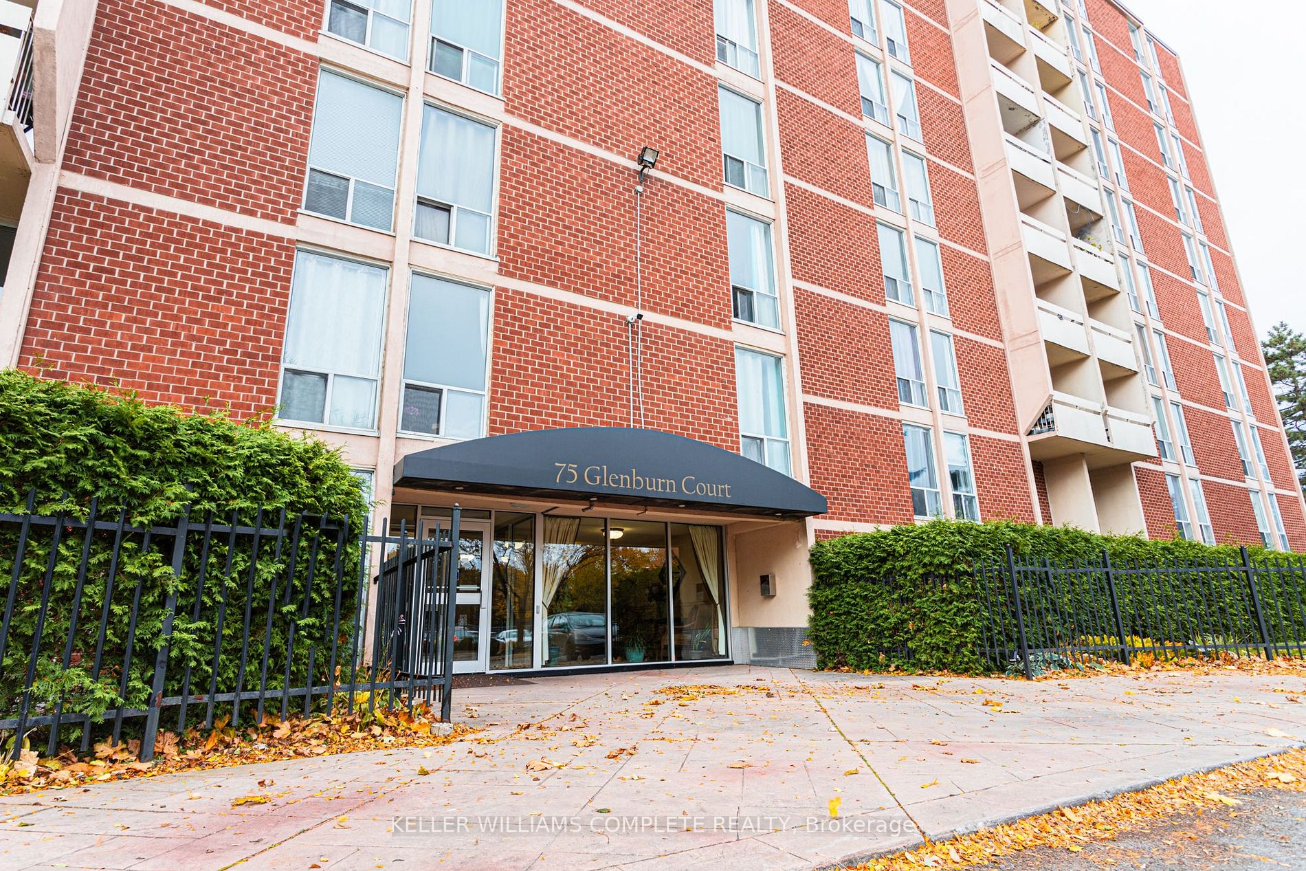 75 Glenburn Crt, #604