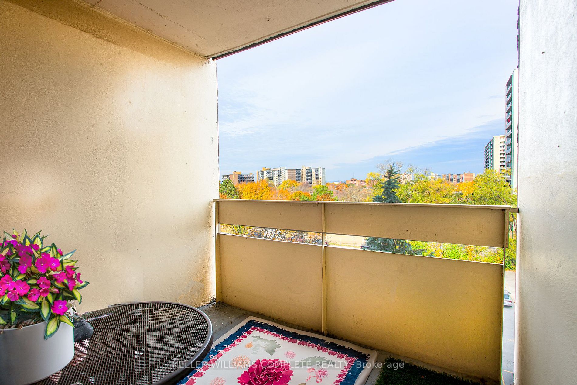 75 Glenburn Crt, #604