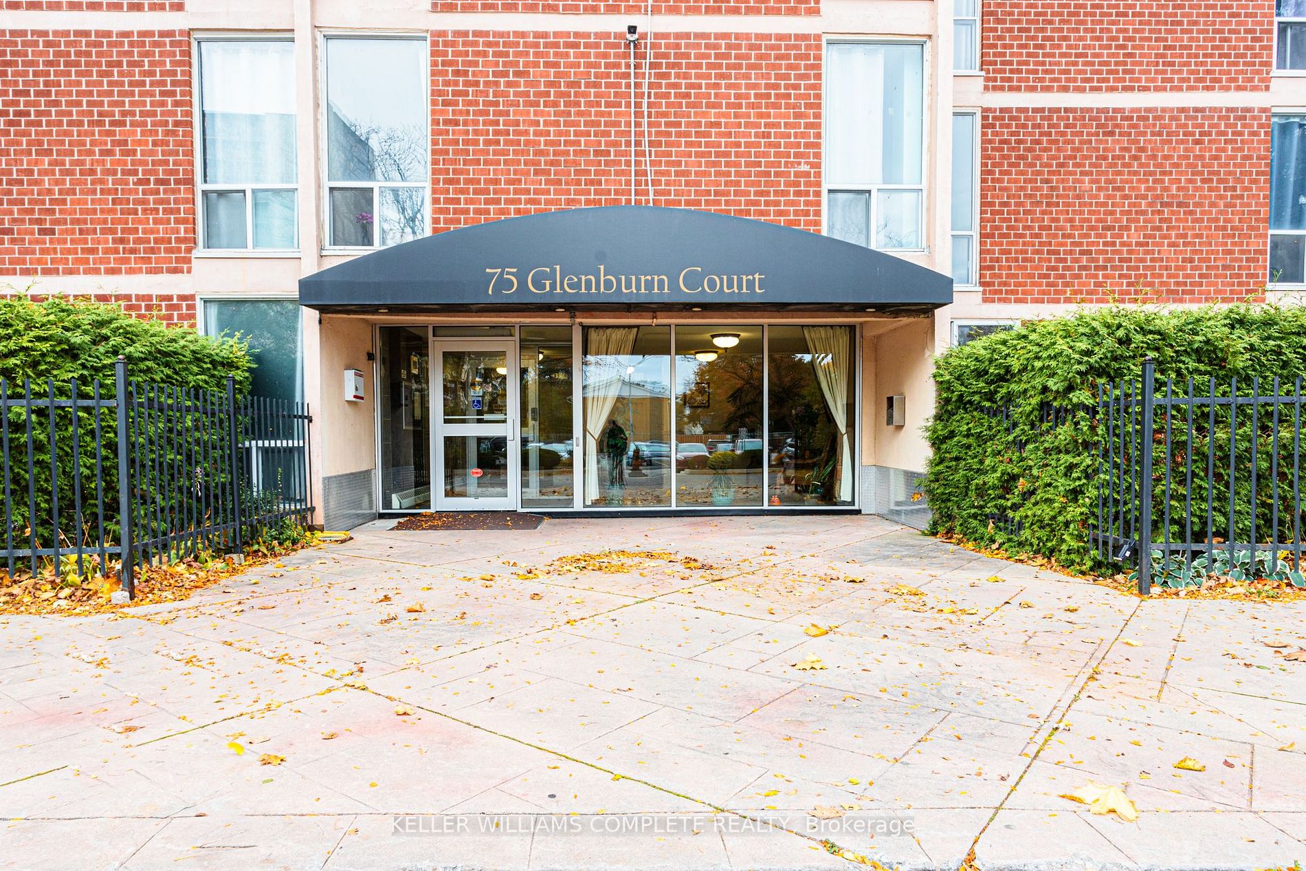 75 Glenburn Crt, #604