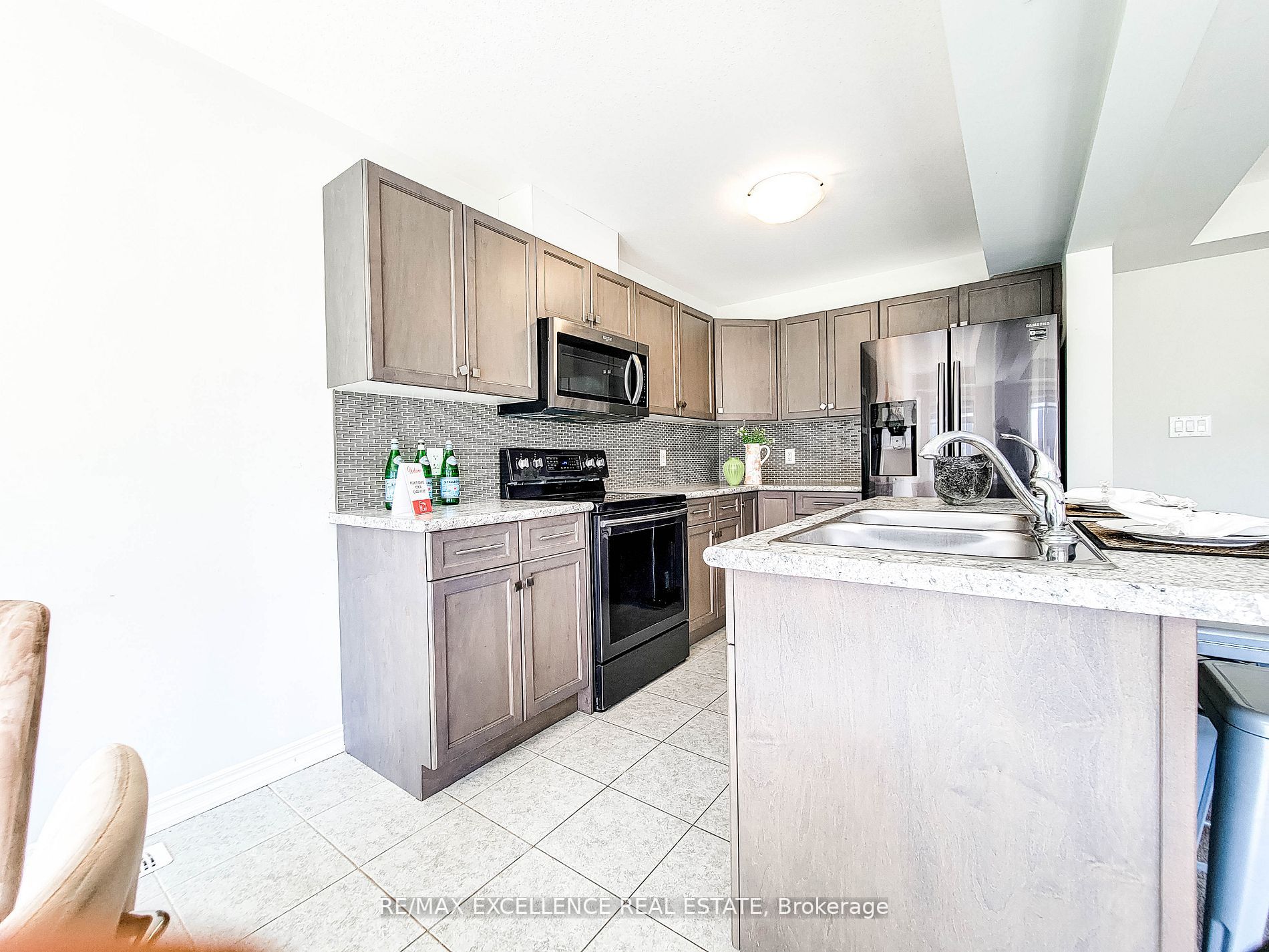 79 Heron St