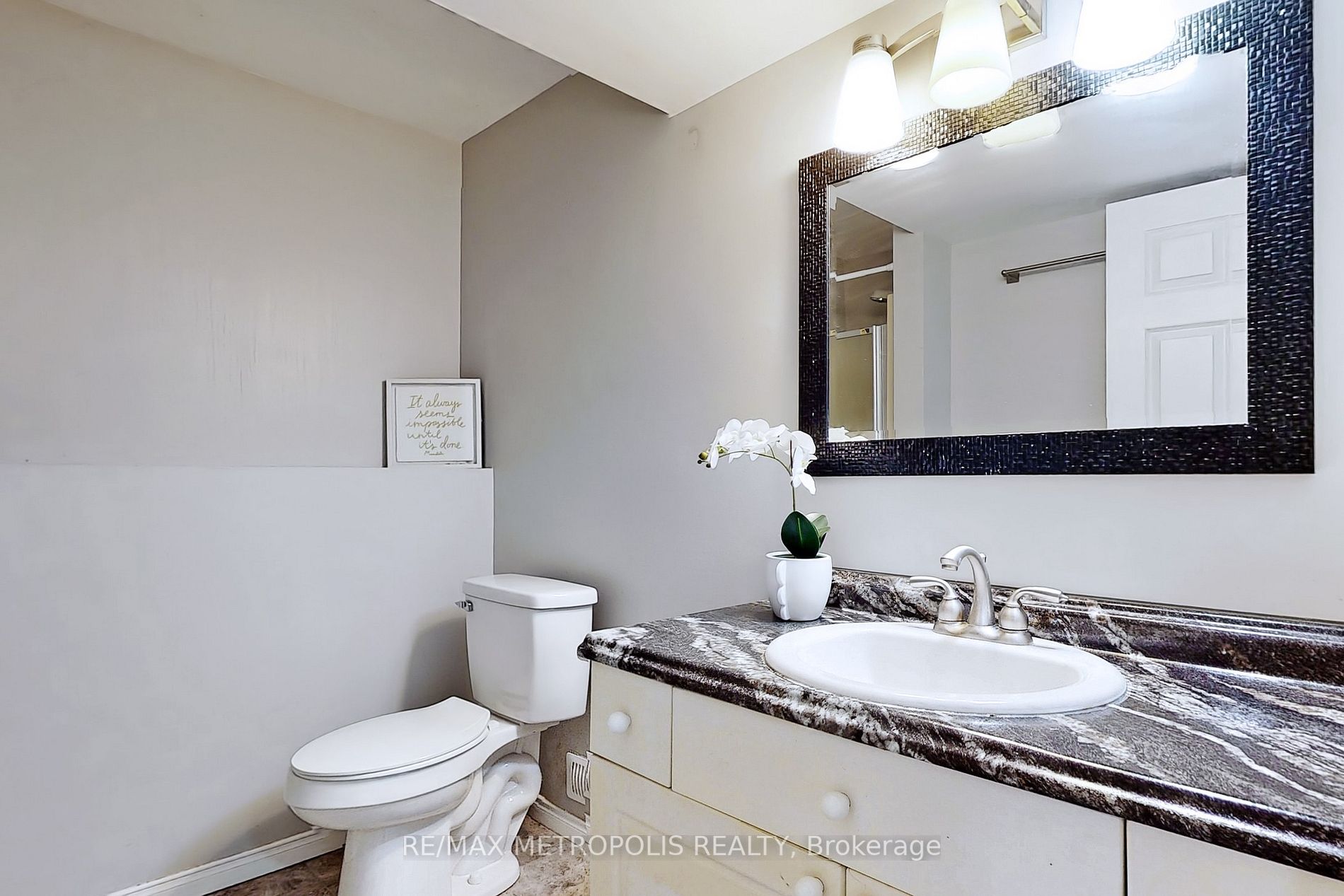 325 Lighthouse Road, #48