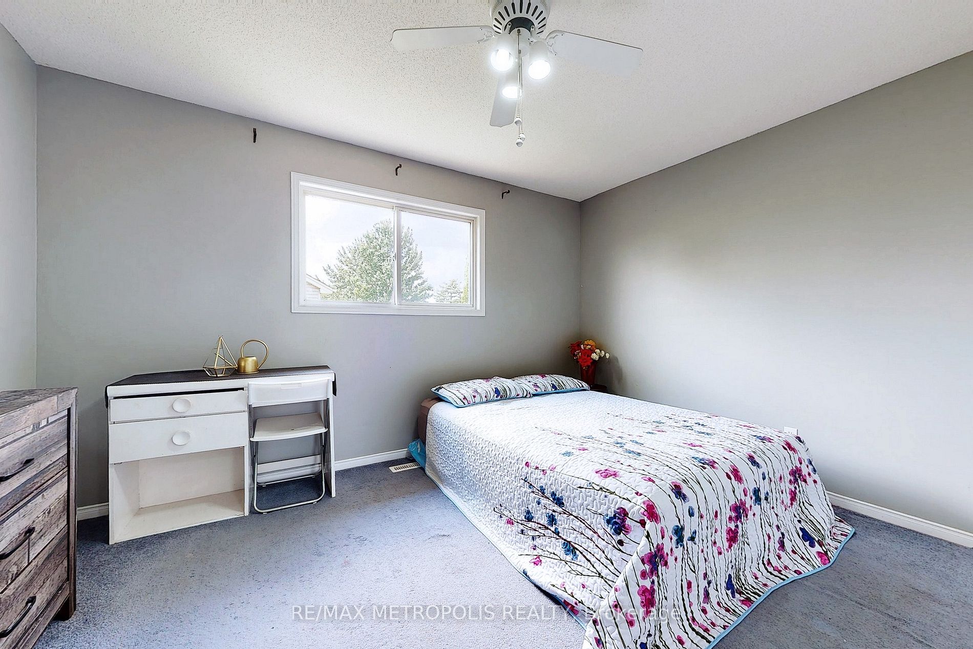 325 Lighthouse Road, #48