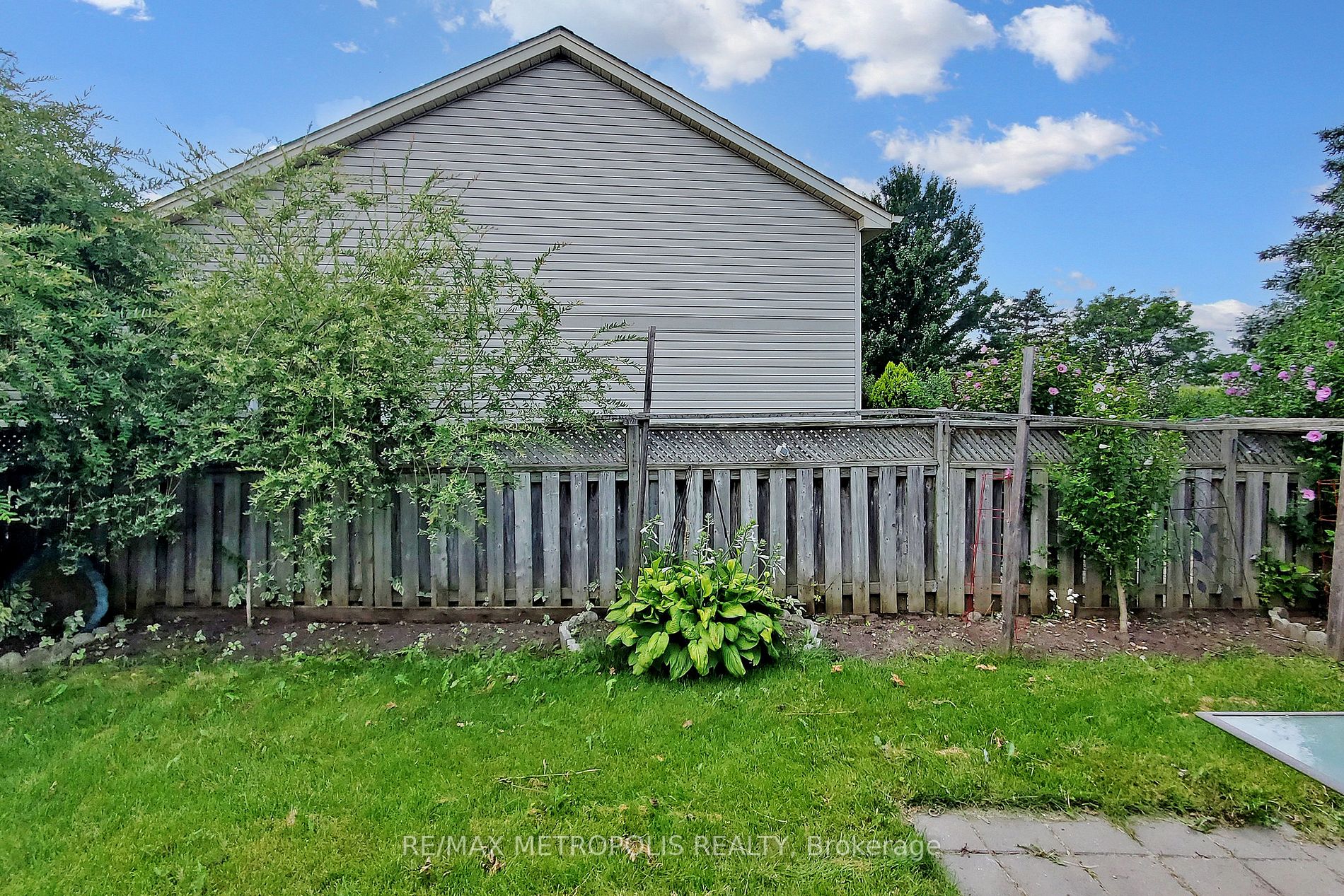 325 Lighthouse Road, #48