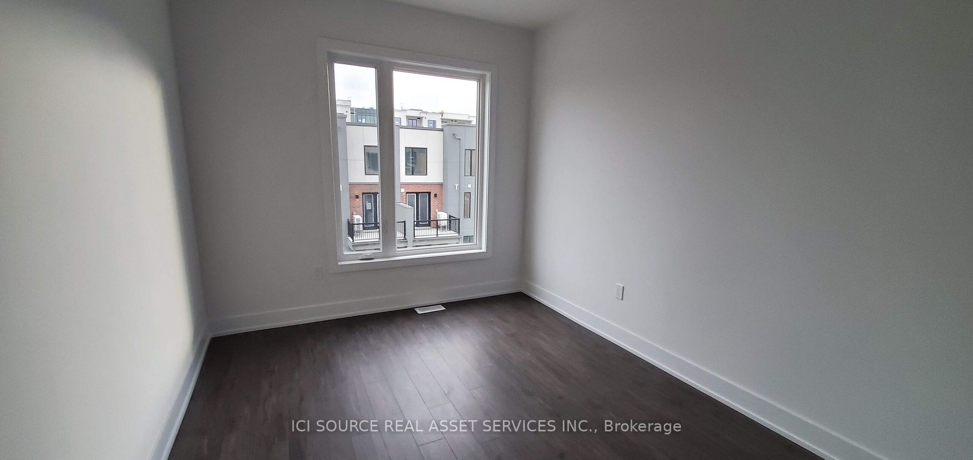 99 Roger St, #18