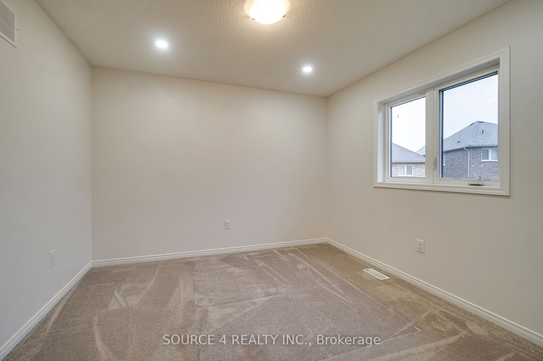 154 Munro Circ