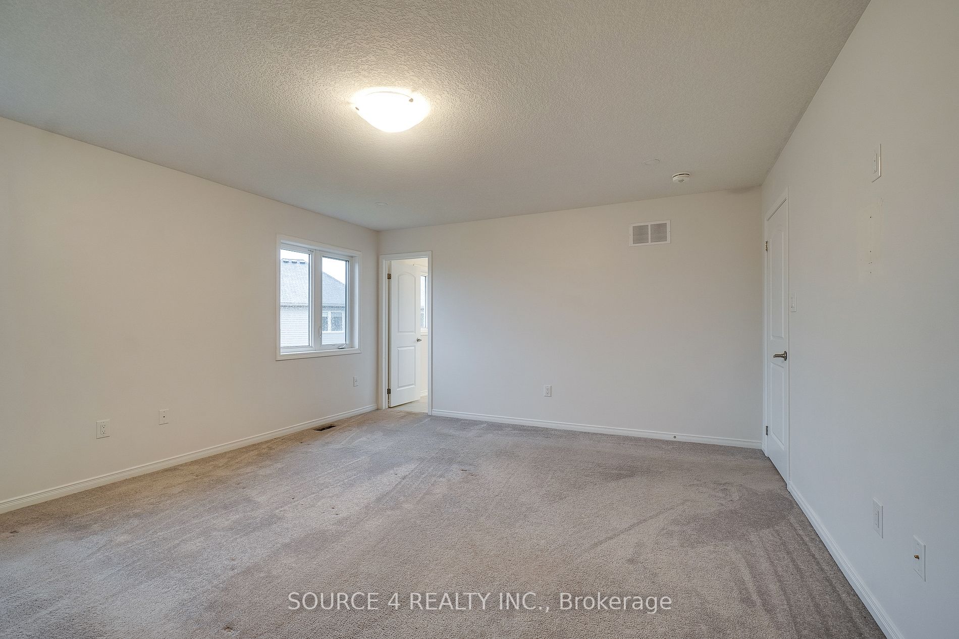 154 Munro Circ